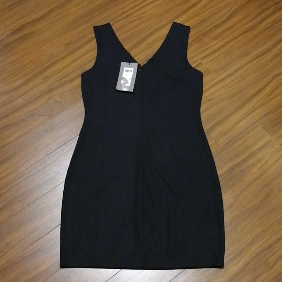 (3/$50) NWT Vero Moda fitted black dress - Picture 2 of 6